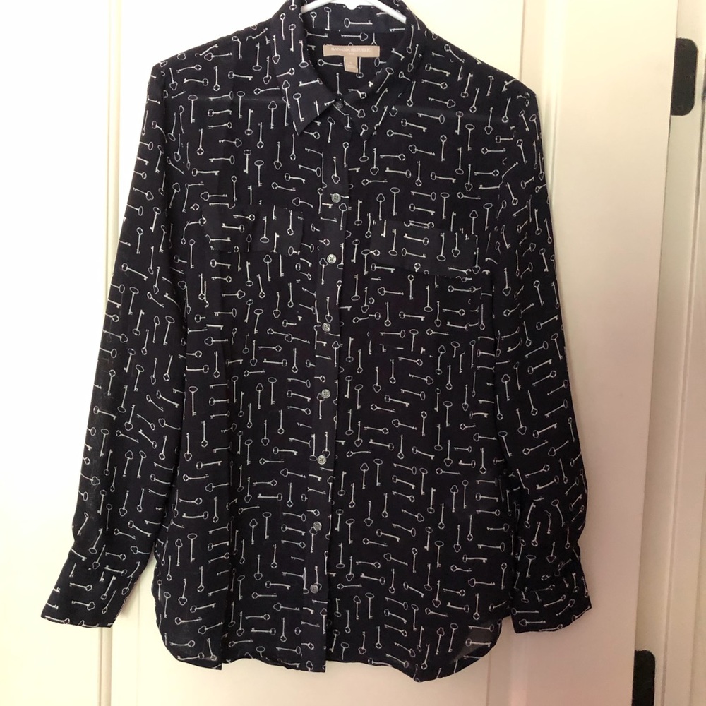 Banana Republic navy key print blouse